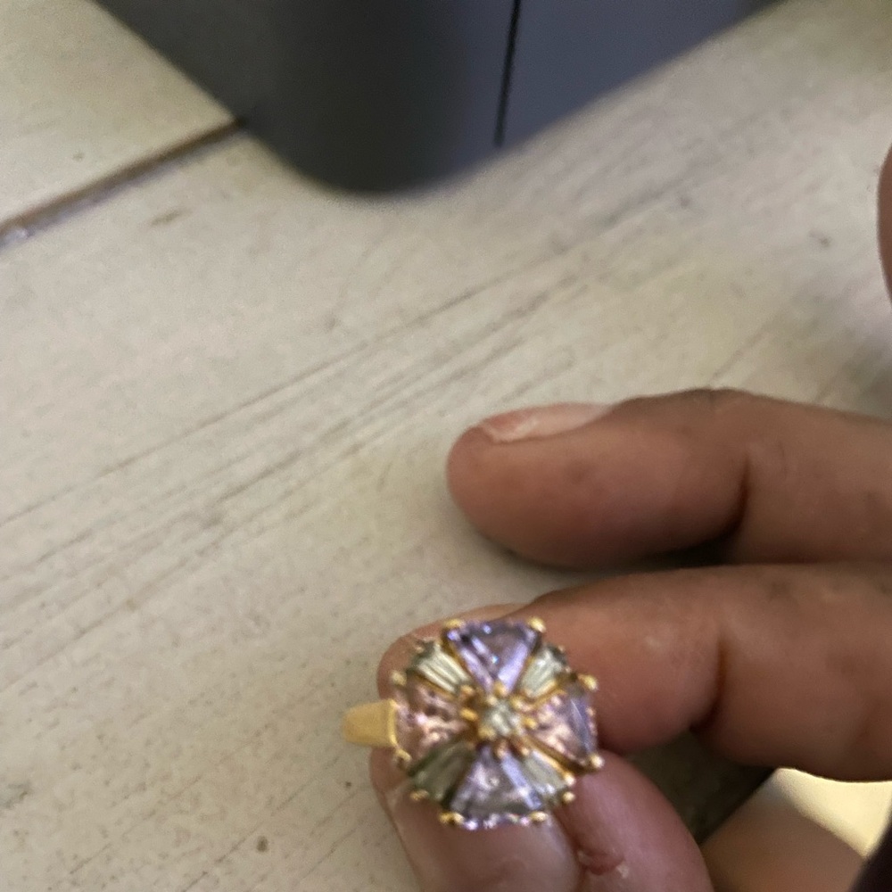 Elegant Gold Ring with Pink and Clear Gemstones